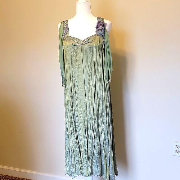 Lee Andersen Frosted Glass Dress Water - Picture 1 of 6